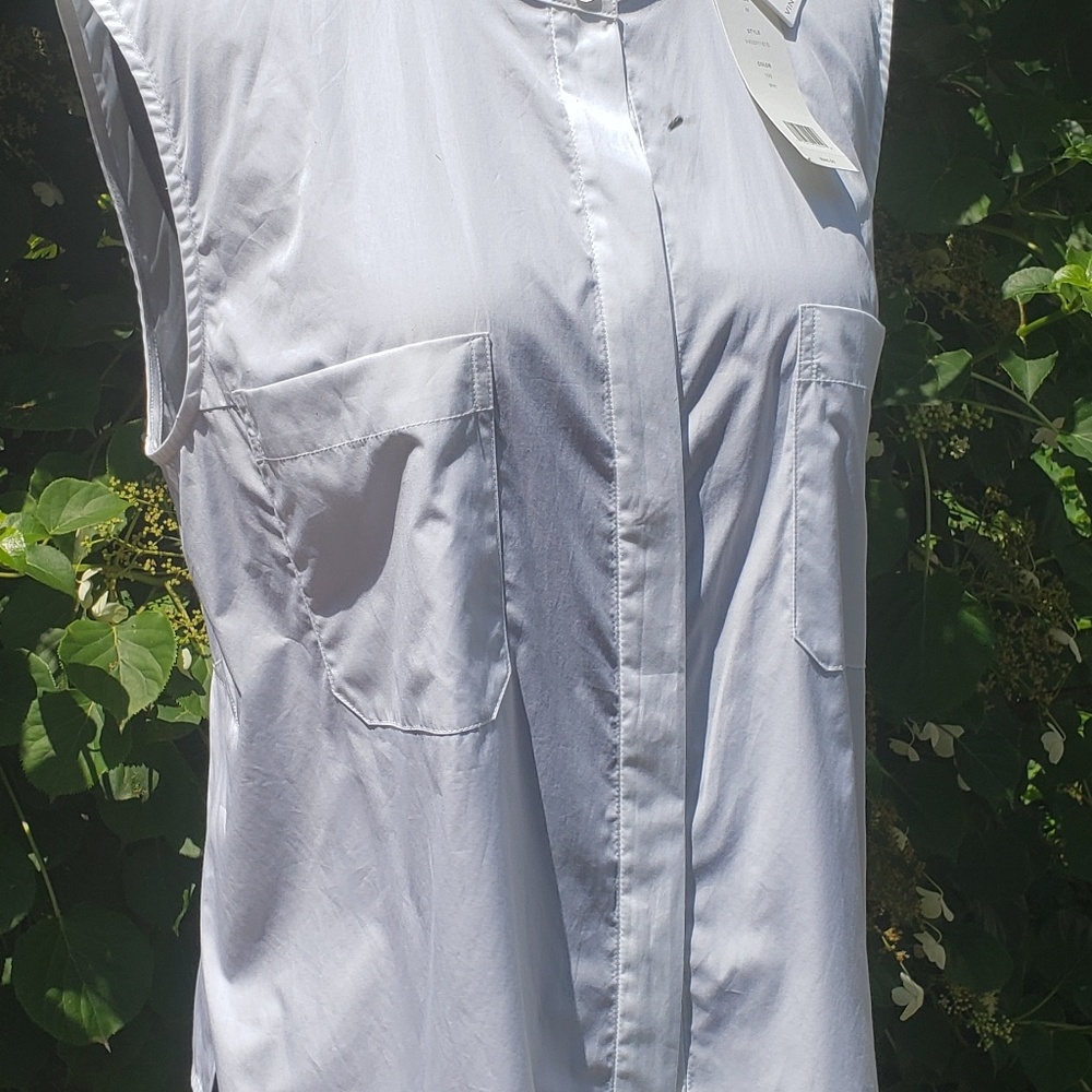 NWT  VINCE CLASSIC WHITE SLEEVELESS TOP